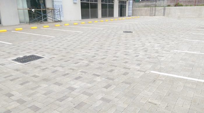 Logix-Plaza-concretera-total
