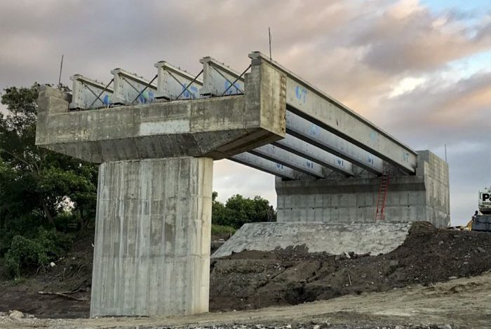 Suministro-transporte-e-instalacion-de-vigas-tipo-V-modificadas-y-pretensadas-en-Puente-Malacatoya
